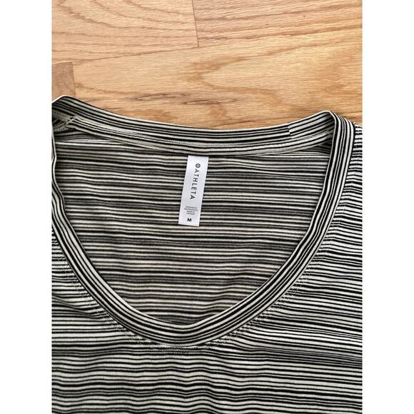 Athleta Stratus striped Top T shirt Womens M Long sleeve activewear scoop neck - Picture 3 of 8